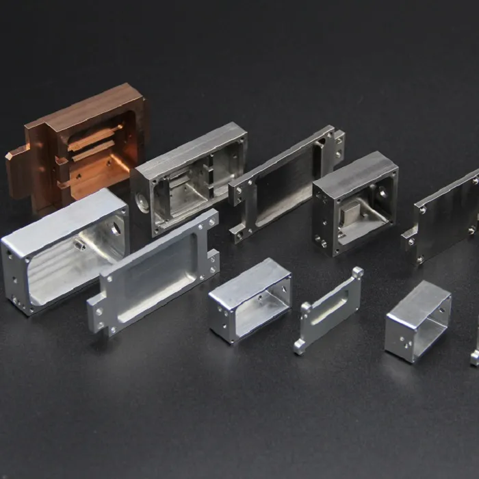 Комплексен корпус и капак на лазерен предавател с CNC обработка